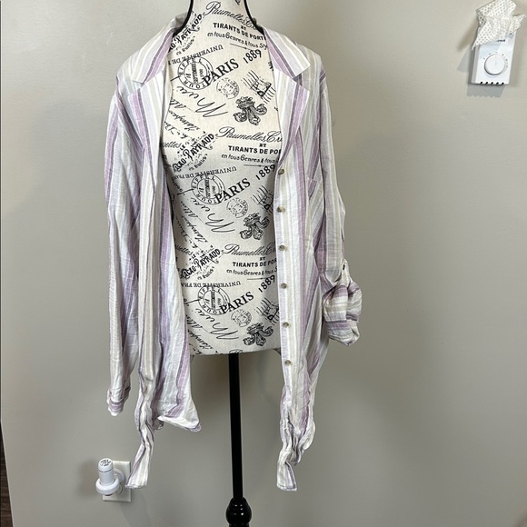 Reitmans Linen Blend Striped Button Front Tie Waist Lightweight Shirt - Picture 4 of 7